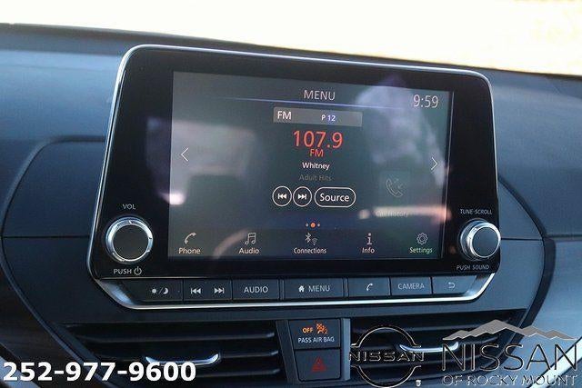 2024 Nissan Altima 2.5 SV Sedan