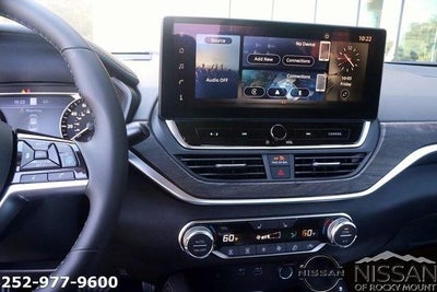 2025 Nissan Altima SV FWD