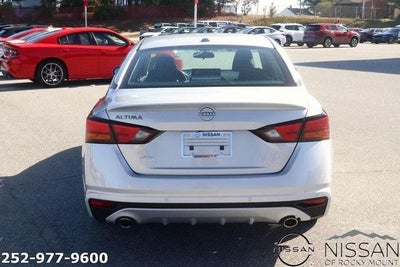 2025 Nissan Altima SV FWD