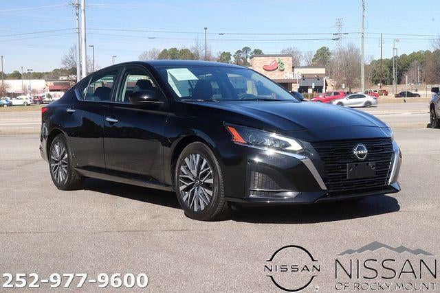 2024 Nissan Altima 2.5 SV Sedan