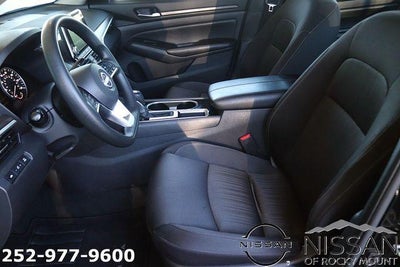 2024 Nissan Altima 2.5 SV Sedan