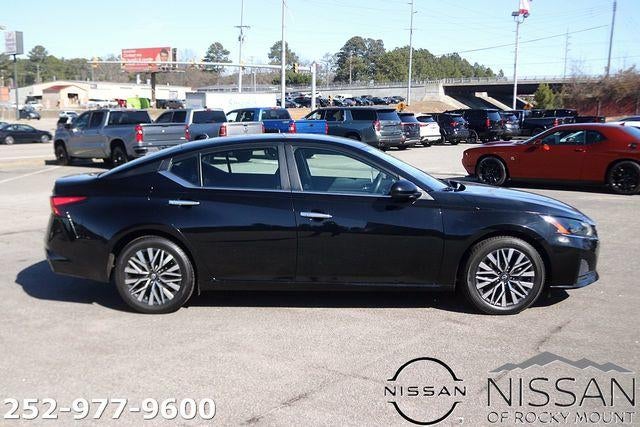 2024 Nissan Altima 2.5 SV Sedan