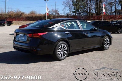 2024 Nissan Altima 2.5 SV Sedan