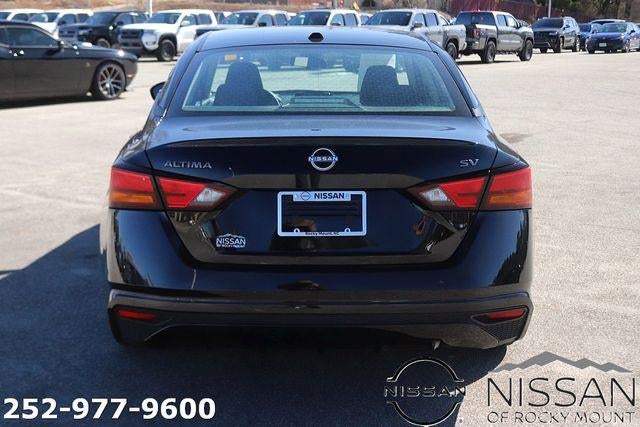 2024 Nissan Altima 2.5 SV Sedan