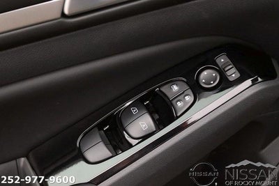 2025 Nissan Altima SL FWD