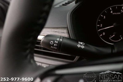 2025 Nissan Altima SL FWD