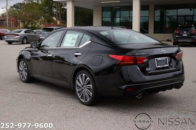 2025 Nissan Altima SL FWD