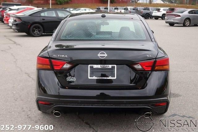 2025 Nissan Altima SL FWD