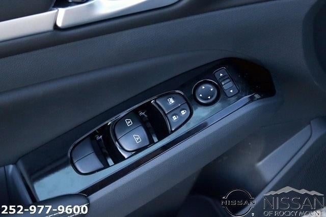 2025 Nissan Altima SL FWD