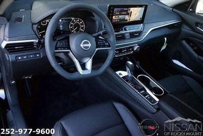 2025 Nissan Altima SL FWD