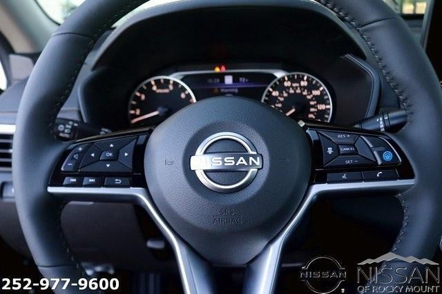 2025 Nissan Altima SL FWD