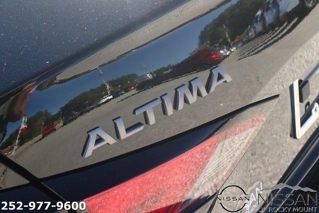2025 Nissan Altima SL FWD