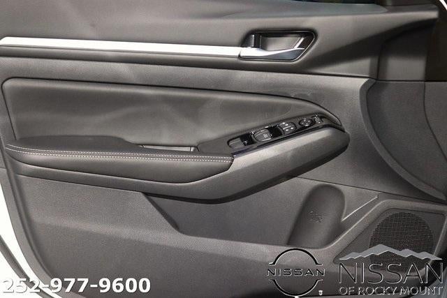 2025 Nissan Altima SL FWD