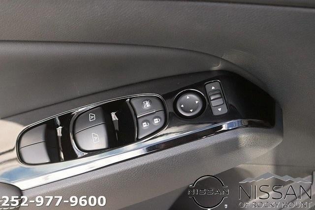 2025 Nissan Altima SL FWD