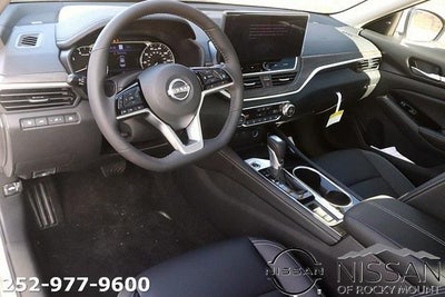 2025 Nissan Altima SL FWD