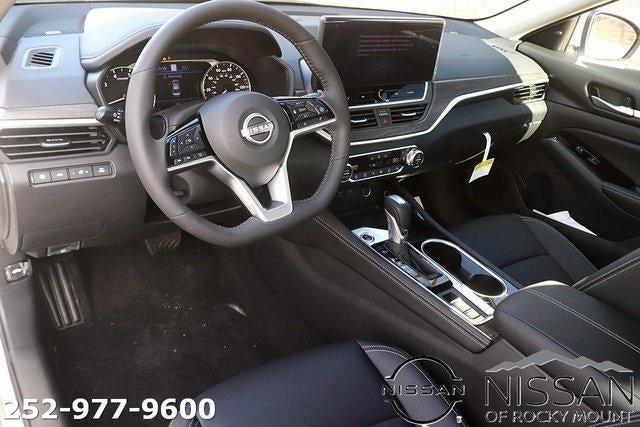 2025 Nissan Altima SL FWD