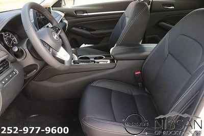 2025 Nissan Altima SL FWD
