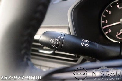 2025 Nissan Altima SL FWD