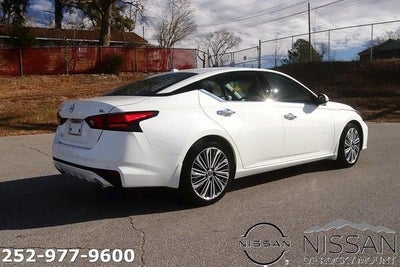 2025 Nissan Altima SL FWD