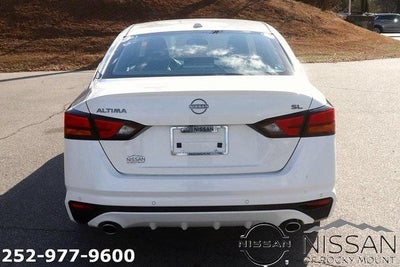 2025 Nissan Altima SL FWD