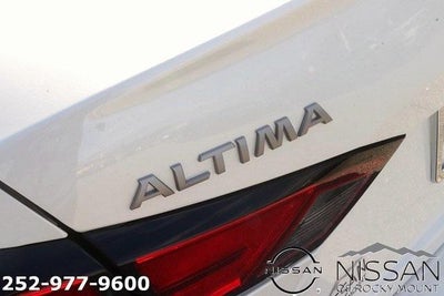 2025 Nissan Altima SL FWD