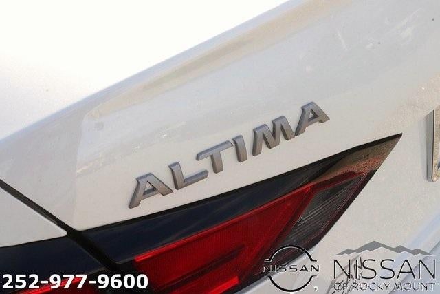 2025 Nissan Altima SL FWD