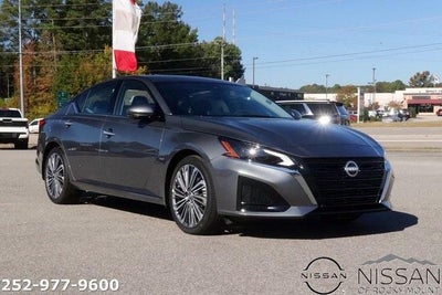 2025 Nissan Altima SL FWD