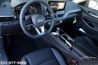 2025 Nissan Altima SL FWD