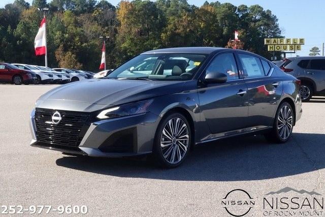 2025 Nissan Altima SL FWD