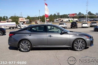 2025 Nissan Altima SL FWD