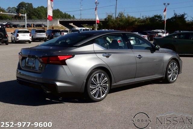 2025 Nissan Altima SL FWD