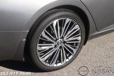 2025 Nissan Altima SL FWD