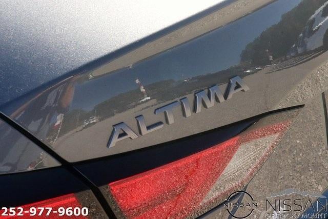 2025 Nissan Altima SL FWD