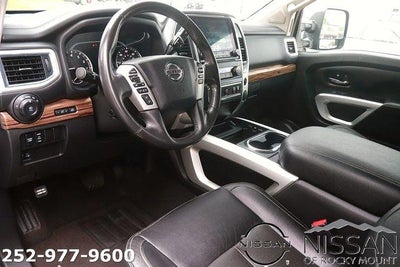 2021 Nissan Titan 4x4 Crew Cab SL