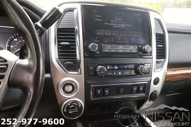 2021 Nissan Titan 4x4 Crew Cab SL