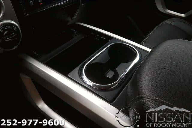 2021 Nissan Titan 4x4 Crew Cab SL