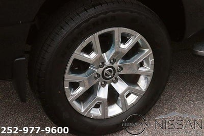 2021 Nissan Titan 4x4 Crew Cab SL