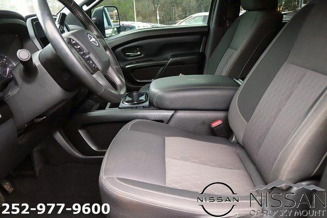 2024 Nissan Titan 4x2 Crew Cab SV