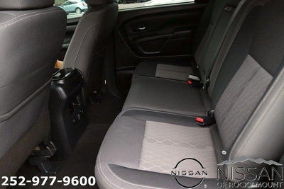 2024 Nissan Titan 4x2 Crew Cab SV