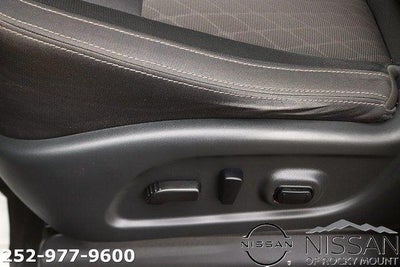 2024 Nissan Titan 4x2 Crew Cab SV