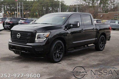 2024 Nissan Titan 4x2 Crew Cab SV