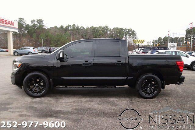 2024 Nissan Titan 4x2 Crew Cab SV