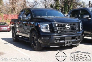 2024 Nissan Titan 4x2 Crew Cab SV