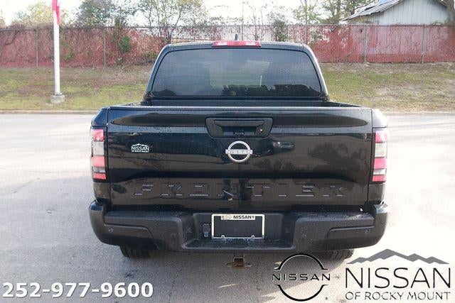 2022 Nissan Frontier Crew Cab 4x2 S Auto