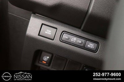 2027 Nissan Frontier Crew Cab 4x2 SV