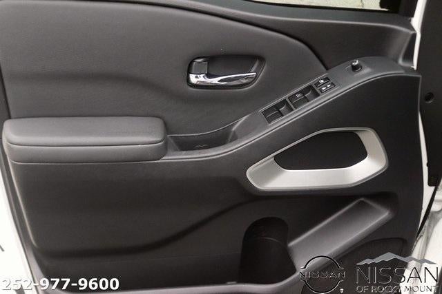 2022 Nissan Frontier Crew Cab 4x2 SV Auto