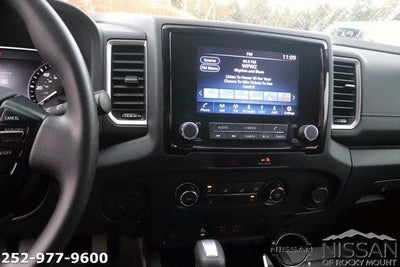 2022 Nissan Frontier Crew Cab 4x2 SV Auto