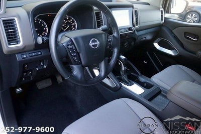 2024 Nissan Frontier Crew Cab 4x4 SV