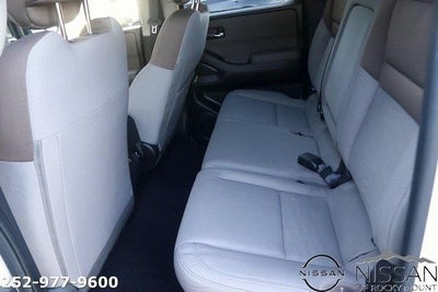 2024 Nissan Frontier Crew Cab 4x4 SV