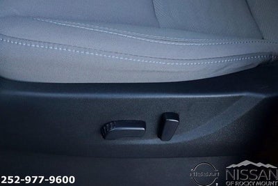 2024 Nissan Frontier Crew Cab 4x4 SV